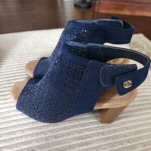 Navy Blue Women's Heeled Sandals. Size 7.5